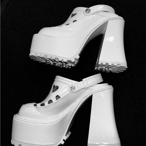 Sugar Thrillz Dolls Kills platform heels - Picture 2 of 7